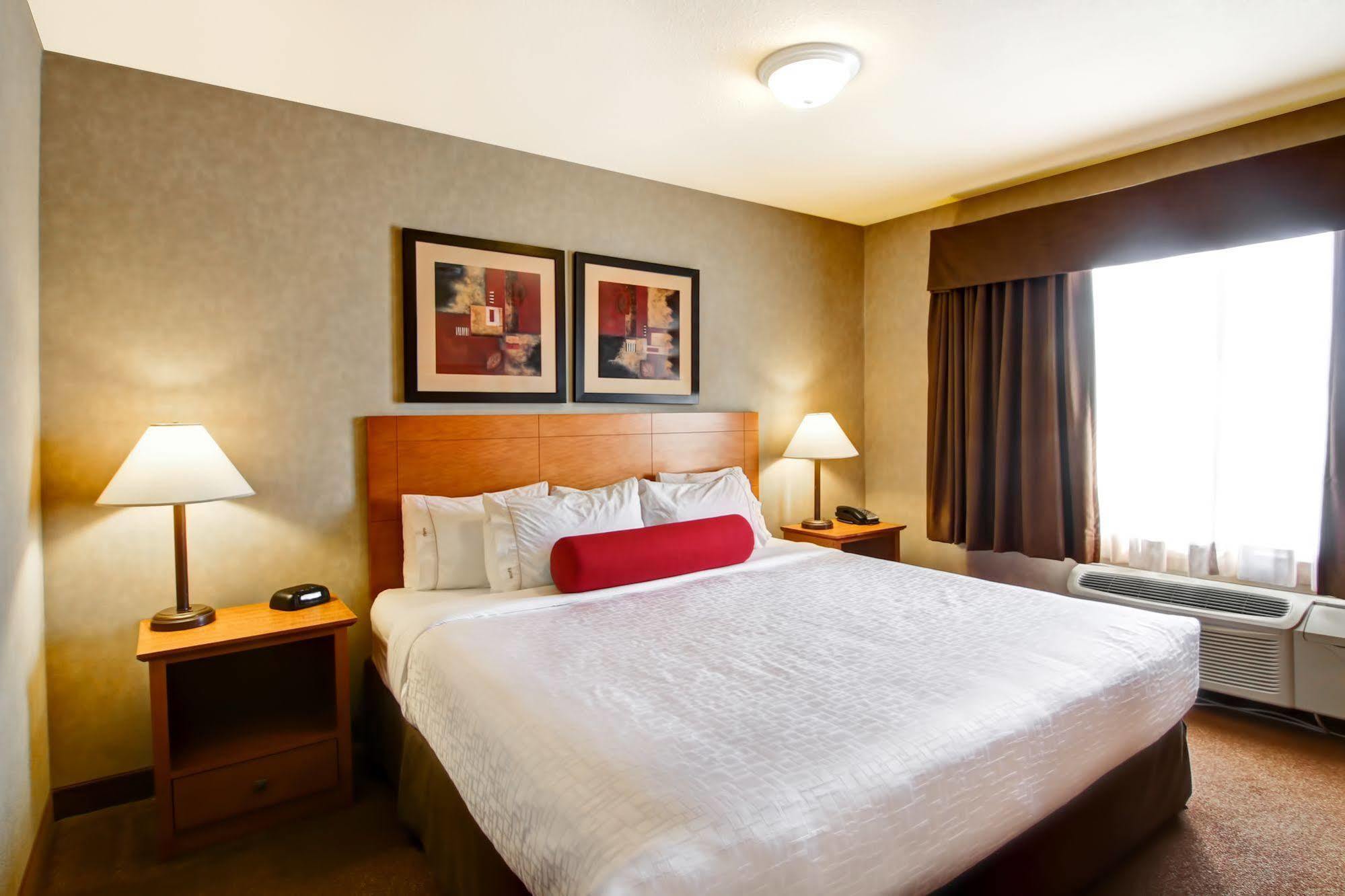 فندق Clarion Pointe Rimbey المظهر الخارجي الصورة